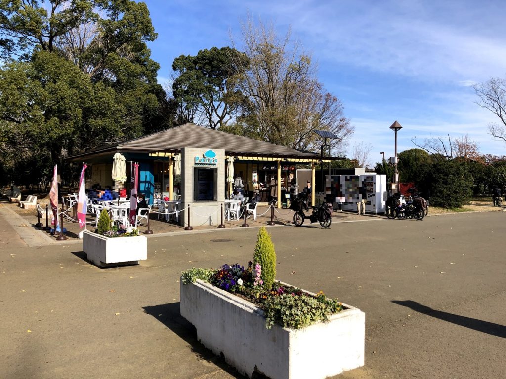美味しいと評判 光が丘公園で焼き立てメロンパンが食べられる売店ベーカリー パークス 光が丘 光が丘びいき